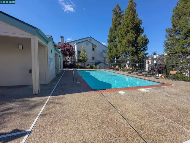 $299,000 | 1420 Bel Air Drive, Unit 207, Concord, CA 94521