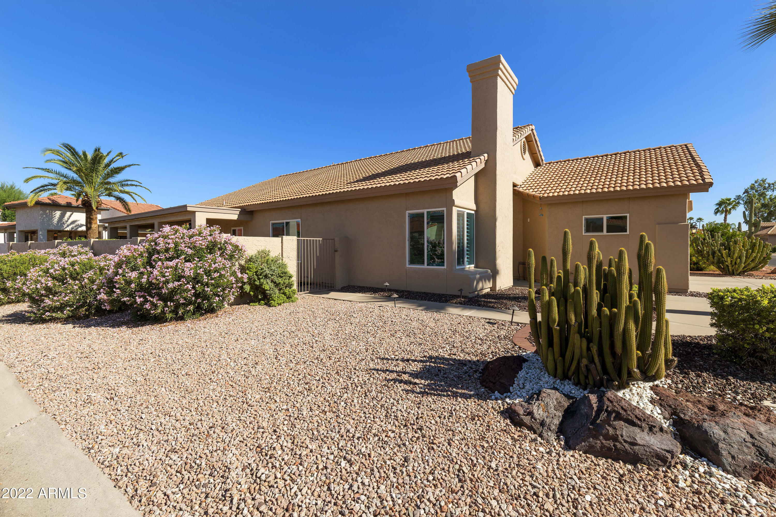 25608 East Spring Creek Road Chandler, AZ 85248 - Photo 3 of 41 Side view