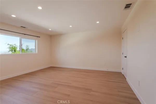 $4,500 | 10425 Pinyon Avenue, Tujunga, CA 91042