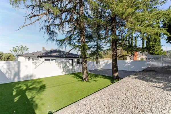 $4,500 | 10425 Pinyon Avenue, Tujunga, CA 91042