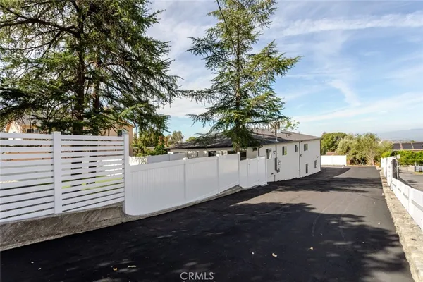 $4,500 | 10425 Pinyon Avenue, Tujunga, CA 91042