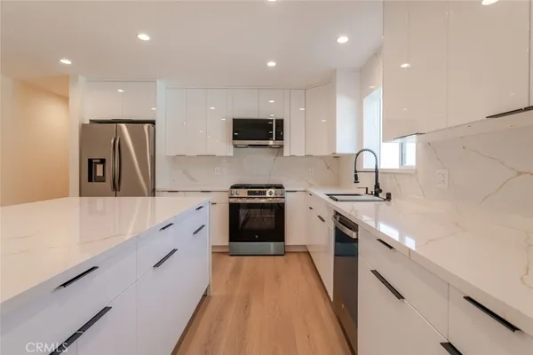 $4,500 | 10425 Pinyon Avenue, Tujunga, CA 91042