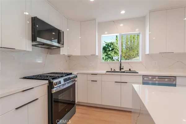 $4,500 | 10425 Pinyon Avenue, Tujunga, CA 91042