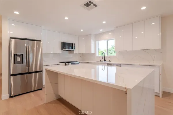 $4,500 | 10425 Pinyon Avenue, Tujunga, CA 91042