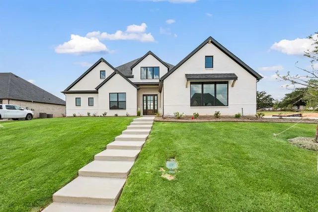 $525,000 | 149 Highgate Court, Boyd, TX 76023