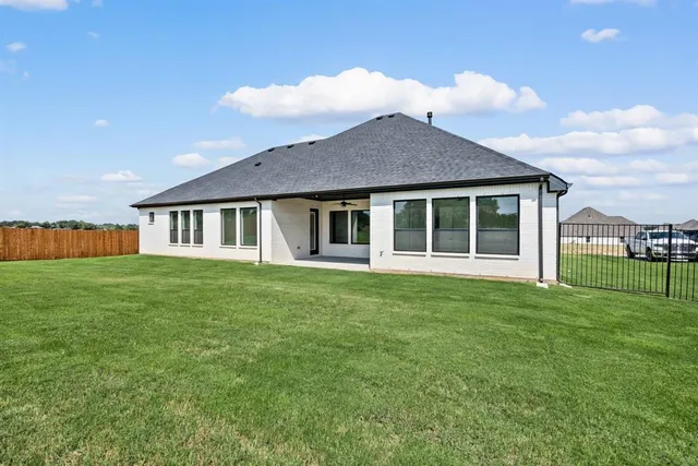 $525,000 | 149 Highgate Court, Boyd, TX 76023