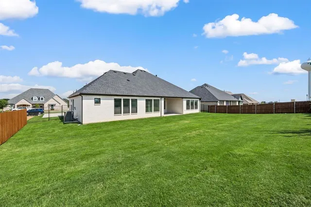 $525,000 | 149 Highgate Court, Boyd, TX 76023