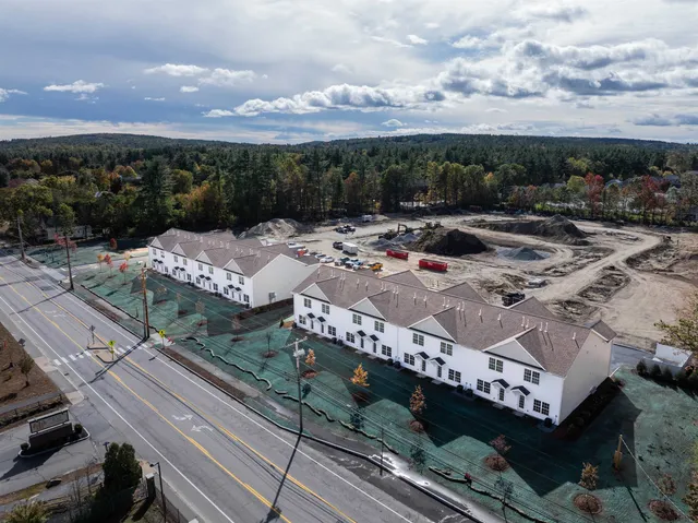 $429,000 | 13 Suffolk Drive, Unit 8, Concord, NH 03303