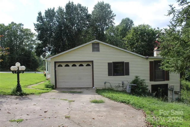 $229,900 | 2556 Highway 126, Morganton, NC 28655