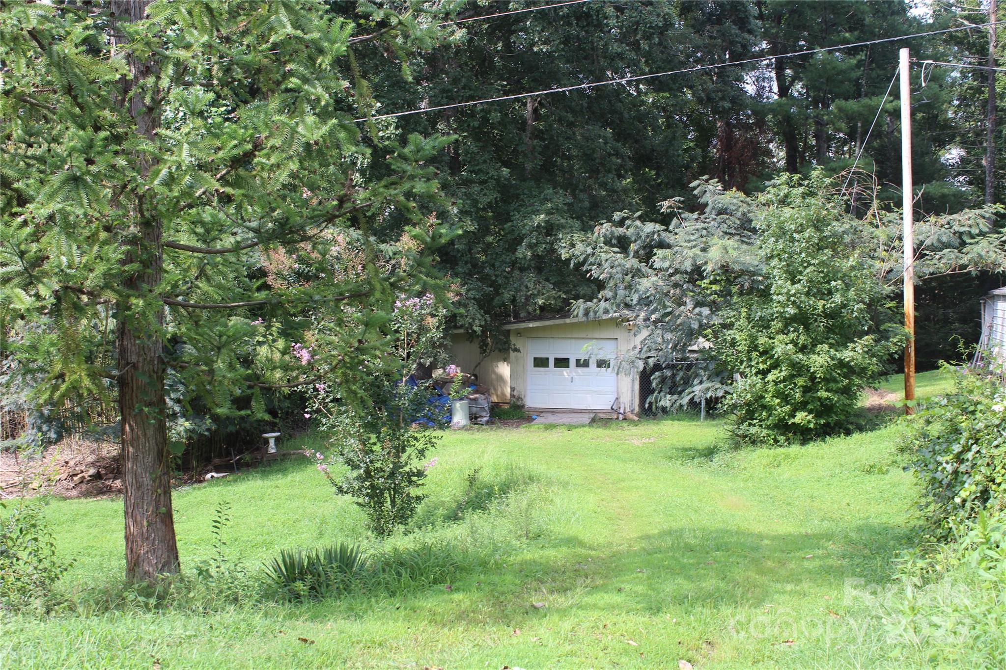 2556 Highway 126 Morganton, NC 28655 - Photo 24 of 28