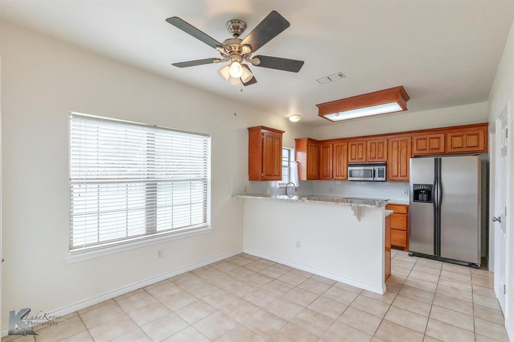 3941 Ridgmar Lane Abilene, TX 79606 - Photo 13 of 40