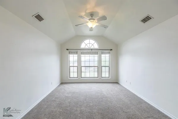 $2,650 | 3941 Ridgmar Lane, Abilene, TX 79606