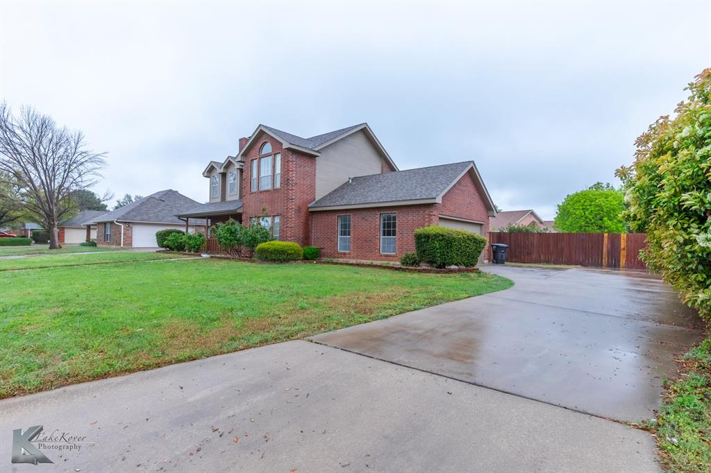 3941 Ridgmar Lane Abilene, TX 79606 - Photo 3 of 40