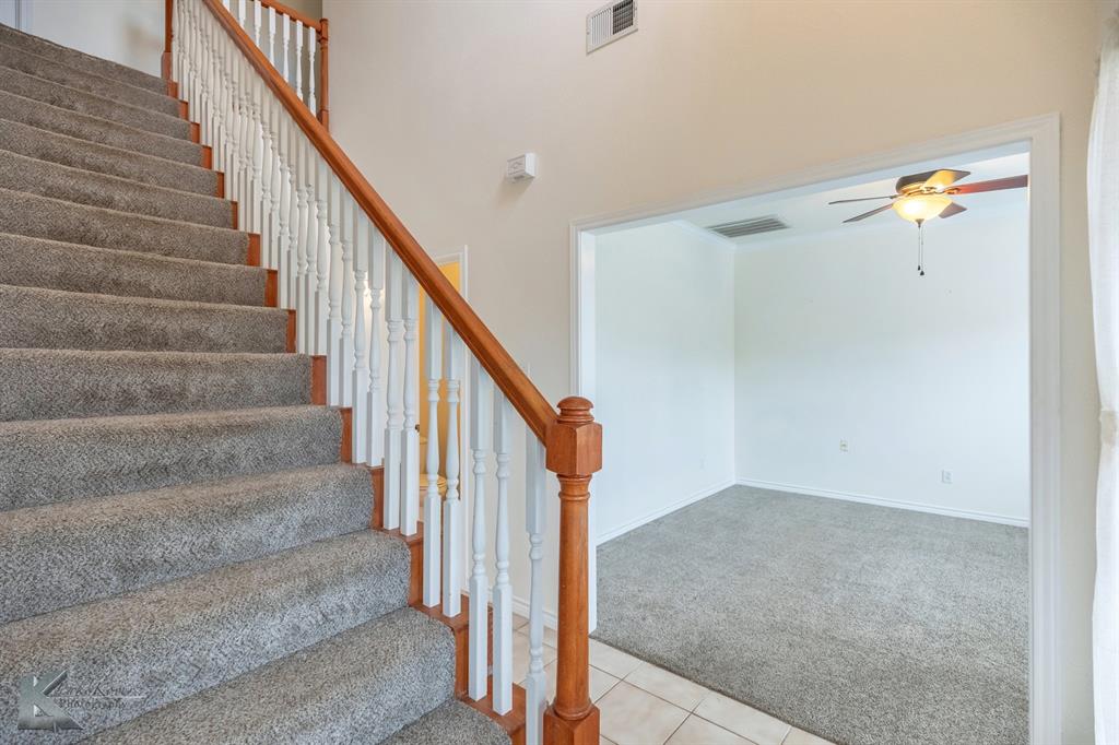 3941 Ridgmar Lane Abilene, TX 79606 - Photo 6 of 40