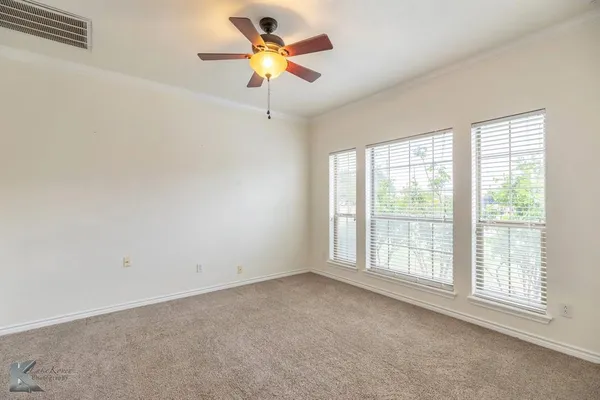 $2,650 | 3941 Ridgmar Lane, Abilene, TX 79606