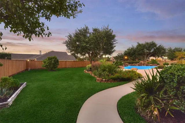 $5,800 | 20806 East Cameron Ridge Drive, Cypress, TX 77433