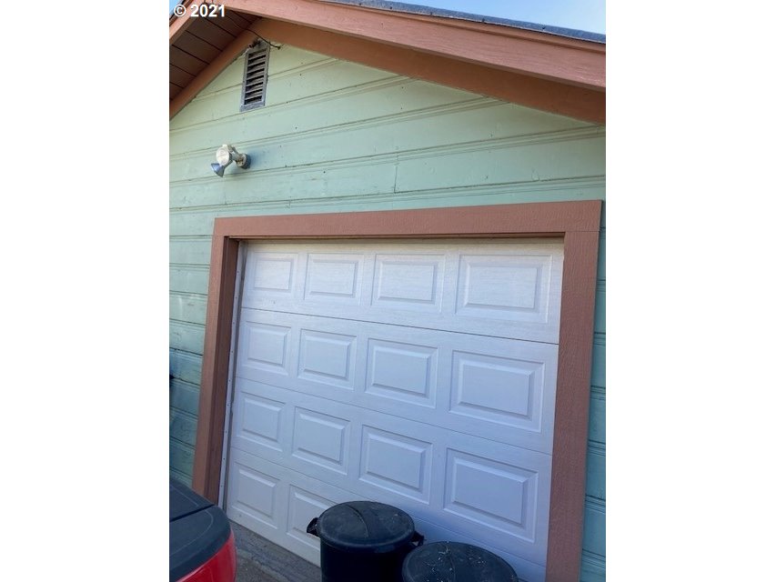 802 Southwest Cedar Street Pilot Rock, OR 97868 - Photo 3 of 32 Gallery Image 3
