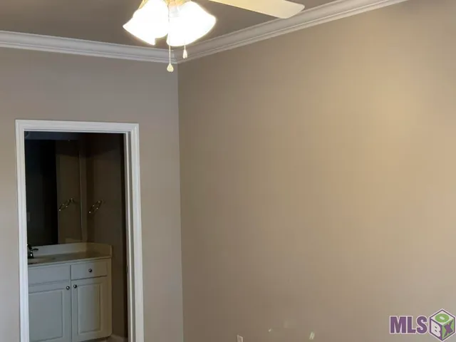 $149,900 | 900 Dean Lee Drive, Unit 106, Baton Rouge, LA 70820