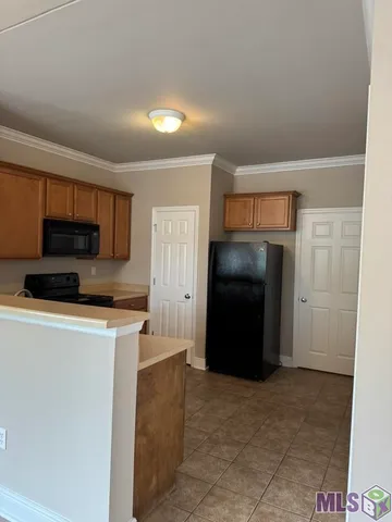 $149,900 | 900 Dean Lee Drive, Unit 106, Baton Rouge, LA 70820