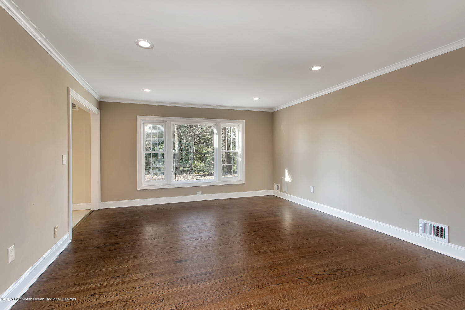 29 Clover Hill Road Colts Neck, NJ 07722 - Photo 23 of 50 29 Clover Hill Rd Colts Neck-large-018-1