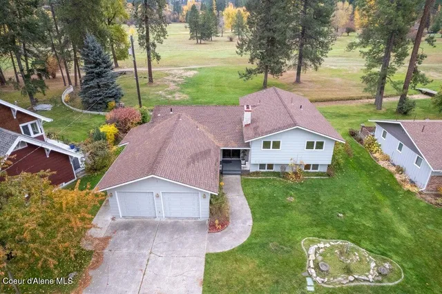 $599,000 | 301 Woodland Drive, Pinehurst, ID 83850