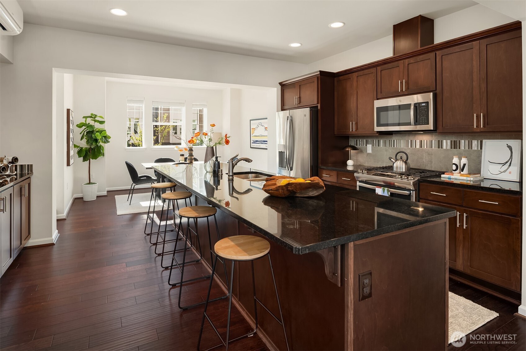 3280 Southwest Graham Street, Unit 601 Seattle, WA 98126 - Photo 12 of 40