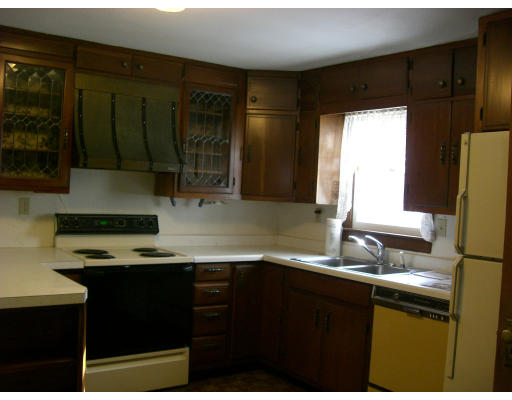 41 Chudy Street Three Rivers, MA 01080 - Photo 3 of 6