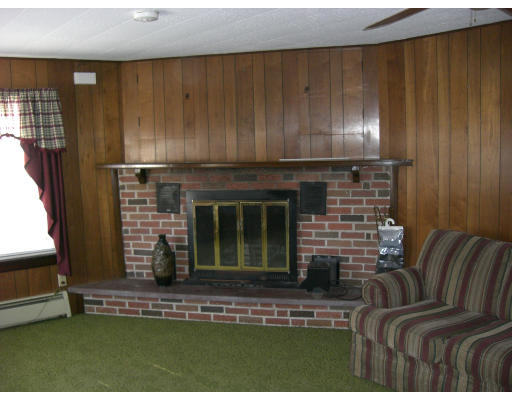 41 Chudy Street Three Rivers, MA 01080 - Photo 4 of 6