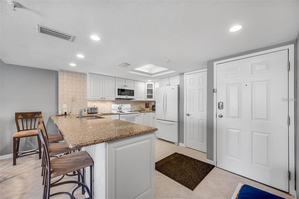 12924 Gulf Boulevard, Unit 510 Madeira Beach, FL 33708 - Photo 27 of 61
