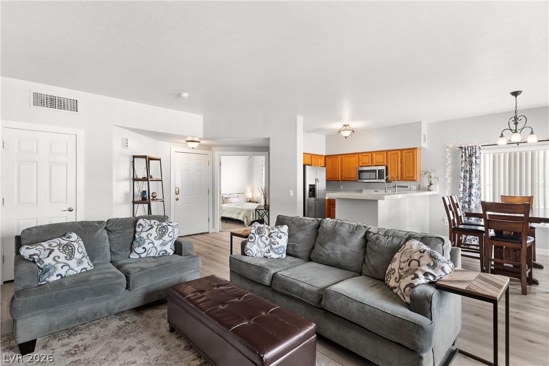 4940 Black Bear Road, Unit 101 Las Vegas, NV 89149 - Photo 4 of 36