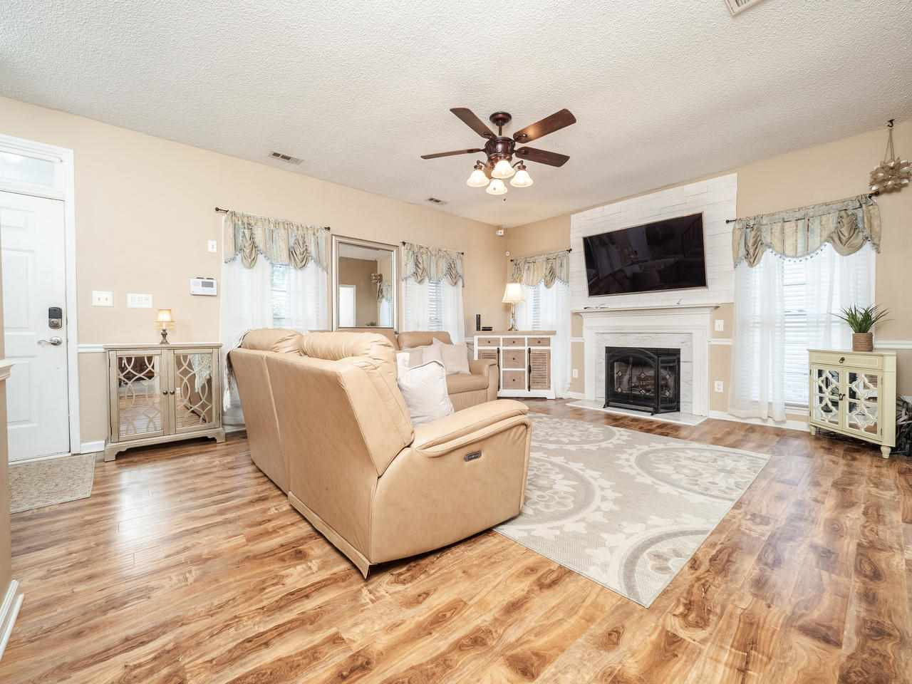 8604 Harps Mill Road Raleigh, NC 27615 - Photo 3 of 26 Family Room