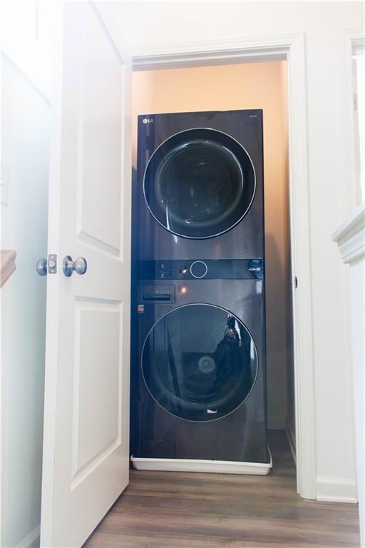 728 Perch Place Atlanta, GA 30312 - Photo 11 of 19 a utility room with dryer and washer