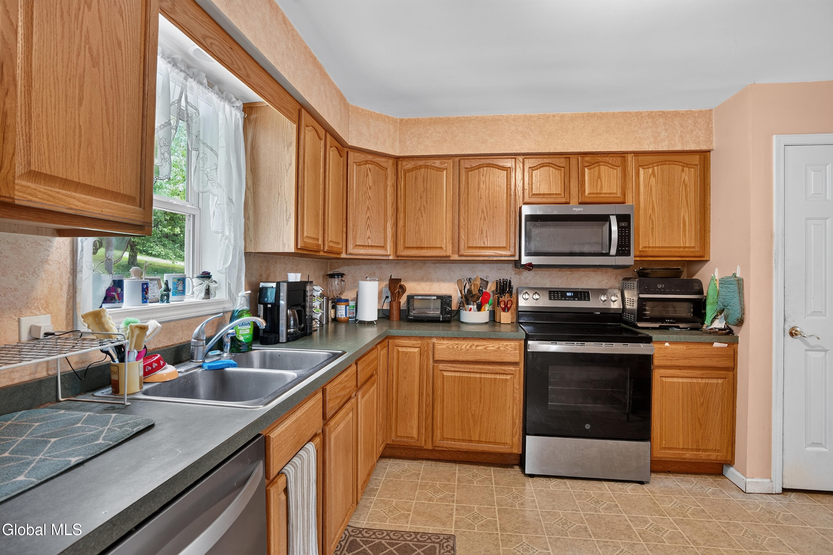 67 Higgins Road North Greenbush, NY 12198 - Photo 21 of 65 038-67-Higgins-Road-West-Sand-Lake-NY-12
