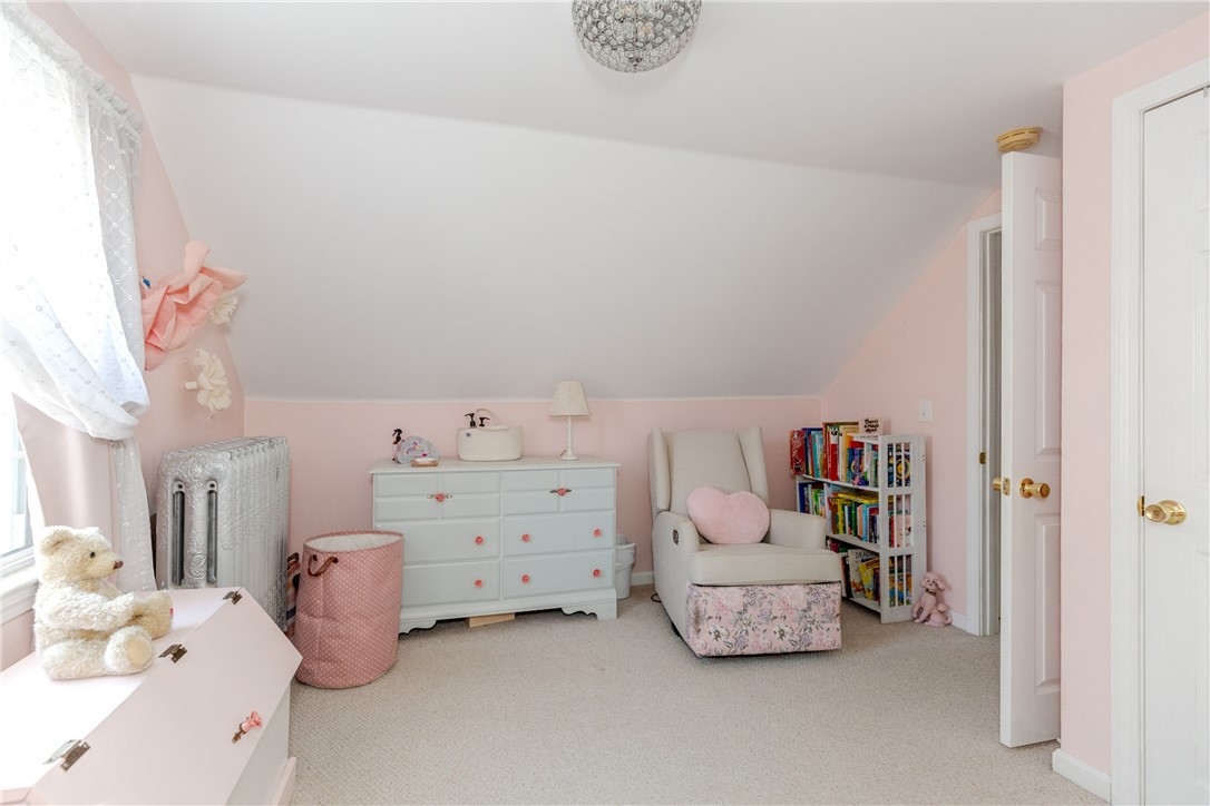 110 Mayfair Road Warwick, RI 02888 - Photo 14 of 17