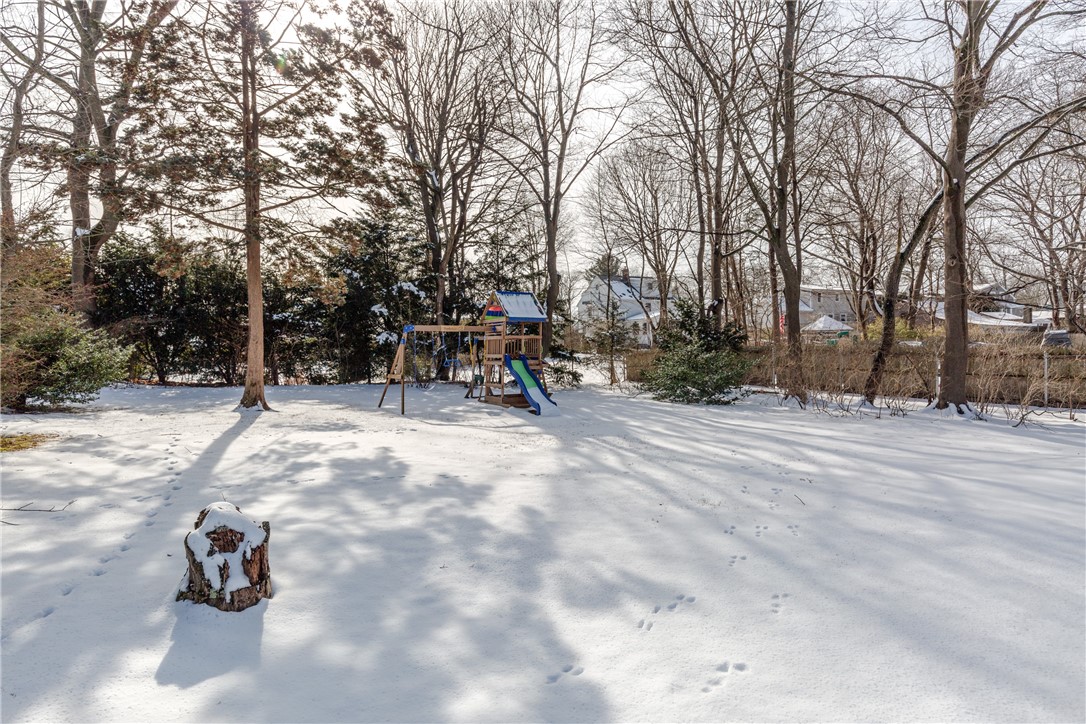 110 Mayfair Road Warwick, RI 02888 - Photo 16 of 17