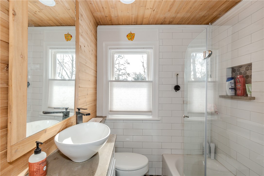 110 Mayfair Road Warwick, RI 02888 - Photo 10 of 17