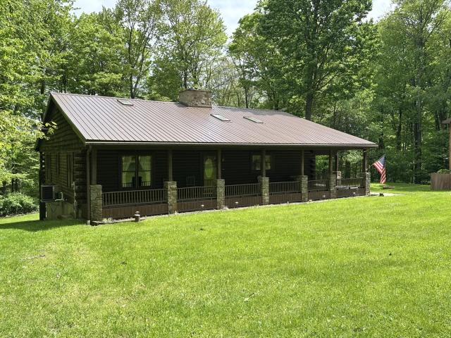 1914 Robin Hill Road Russell, PA 16345 - Photo 3 of 54 Gallery Image 3