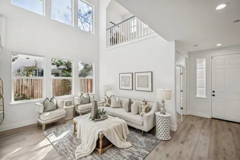 $1,549,777 | 44 Brookline Drive, Novato, CA 94949