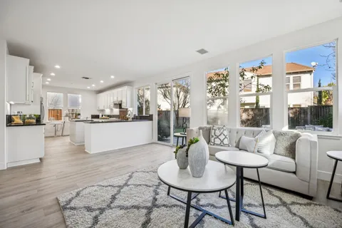 $1,549,777 | 44 Brookline Drive, Novato, CA 94949