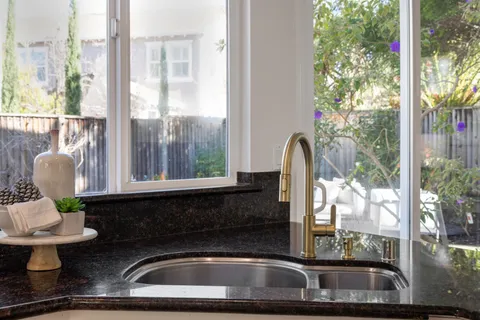 $1,549,777 | 44 Brookline Drive, Novato, CA 94949