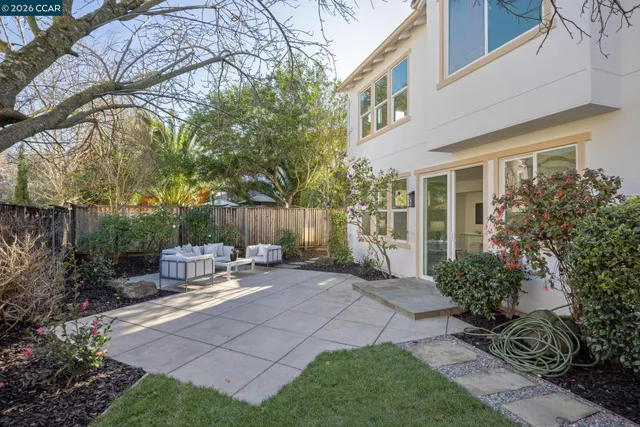 $1,549,777 | 44 Brookline Drive, Novato, CA 94949