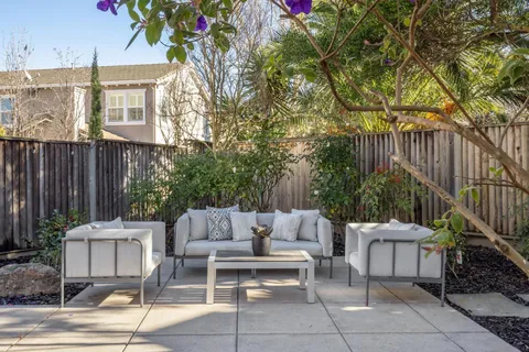 $1,549,777 | 44 Brookline Drive, Novato, CA 94949