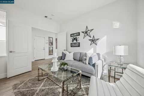 $1,549,777 | 44 Brookline Drive, Novato, CA 94949