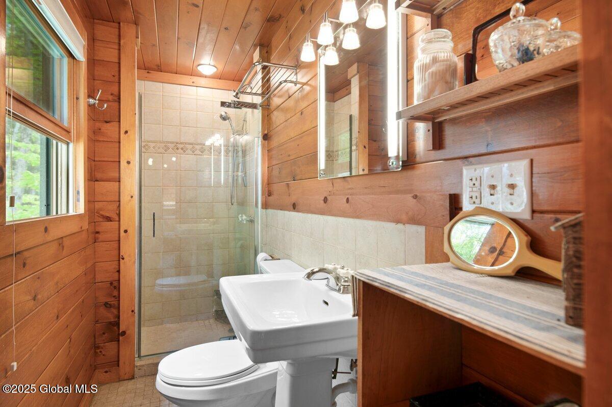 68 Clark Road Keeseville, NY 12944 - Photo 41 of 52 Full bath in cottage