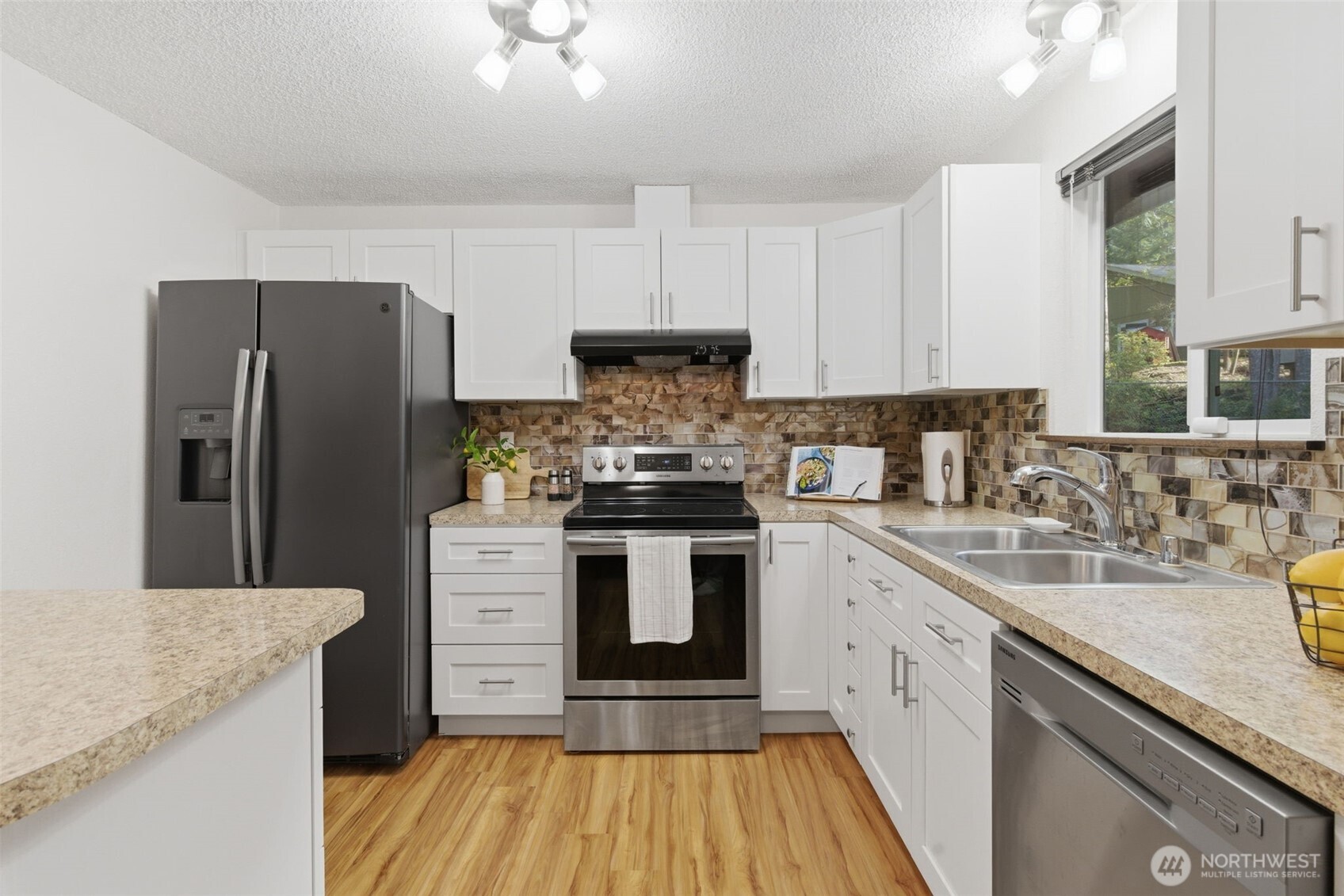 461 Northeast Matthew Drive Belfair, WA 98528 - Photo 25 of 40