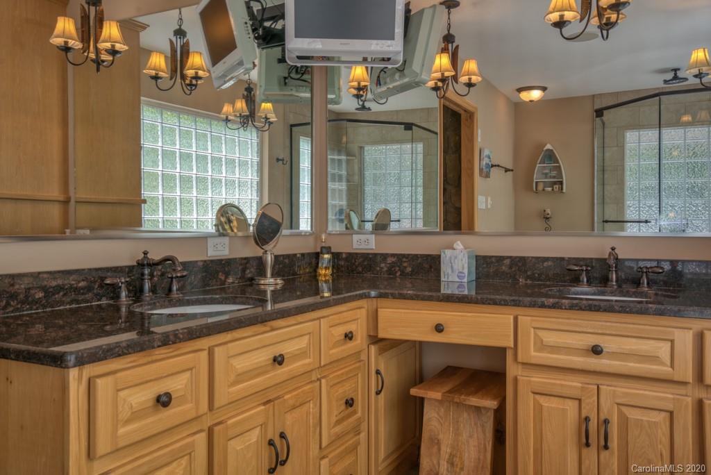 227 Picnic Point Road Lake Lure, NC 28746 - Photo 8 of 44 Gallery Image 8