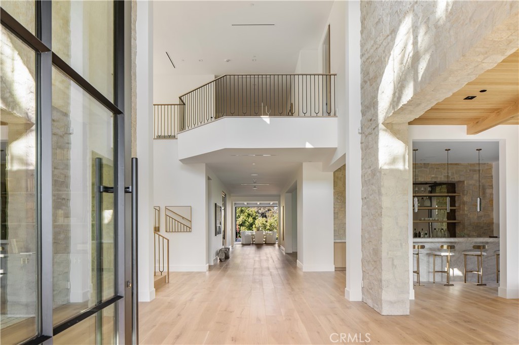 24341 Rolling View Road Hidden Hills, CA 91302 - Photo 4 of 41 Gallery Image 4