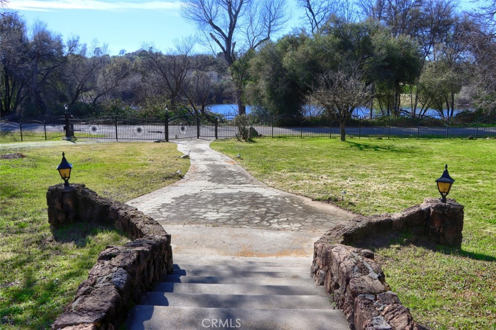 31729 Cherokee Road Coarsegold, CA 93614 - Photo 54 of 68 a view of a park with large trees