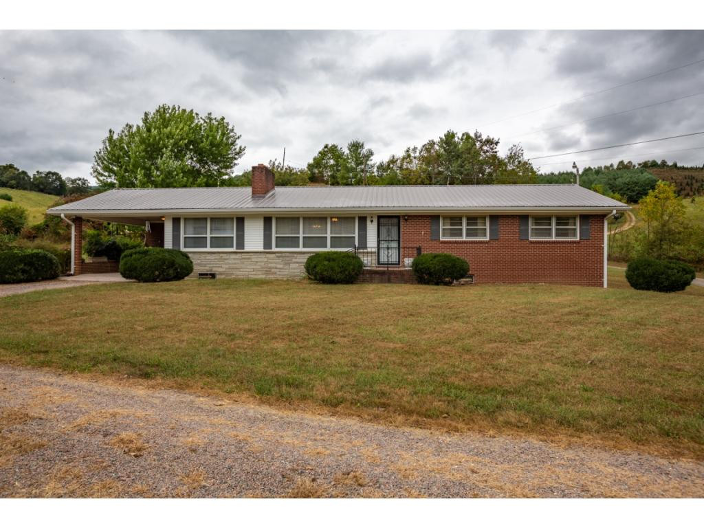 163 Henry Stout Branch Road Butler, TN 37640 - Photo 1 of 23 Photo 1