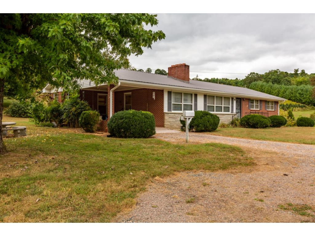 163 Henry Stout Branch Road Butler, TN 37640 - Photo 8 of 23 Photo 8